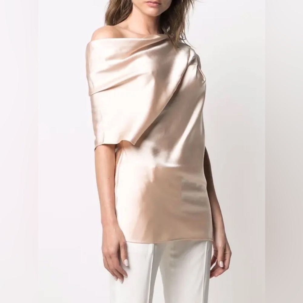 ACLER
Bonham One-Shoulder Top Elegant Satin Off-Shoulder Top - Picture 7 of 11
